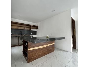 CASA ESPACIOSA EN LADERAS DE LA LOMA
