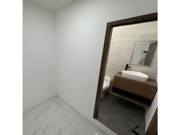CASA ESPACIOSA EN LADERAS DE LA LOMA