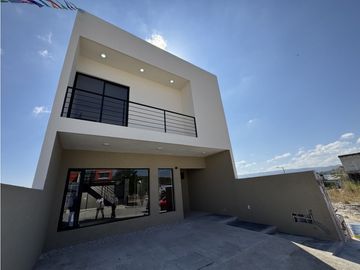 CASA EN PREVENTA EN RESIDENCIAL BOSQUES DE LA TRINIDAD