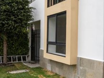 VENTA DE CASA EN PRIVADA COLORIN EN BOSQUES RESIDENCIAL ZINACANTEPEC