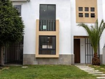VENTA DE CASA EN PRIVADA COLORIN EN BOSQUES RESIDENCIAL ZINACANTEPEC