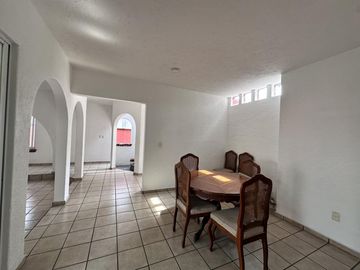 CASA EN KLOSTER SUMIYA