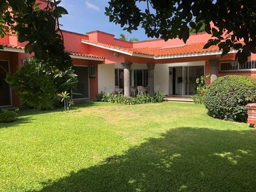 CASA EN KLOSTER SUMIYA