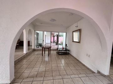 CASA EN KLOSTER SUMIYA