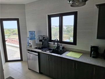 APARTAMENTO A LA VENTA PH LAS OLAS 2 VISTA MAR SAN CARLOS