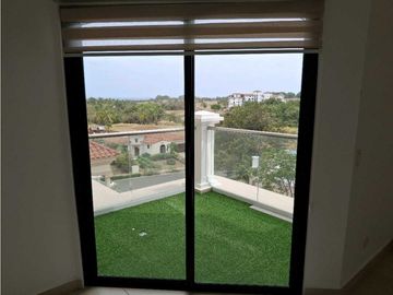 APARTAMENTO A LA VENTA PH LAS OLAS 2 VISTA MAR SAN CARLOS