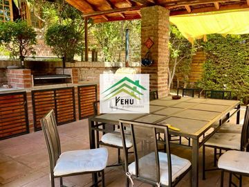 SE VENDE CASA DE ENSUEÑO EN LOMAS DE LO AGUIRRE, SANTIAGO