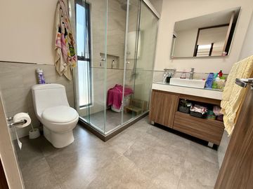 Casa en venta con ampliación en Fenix I