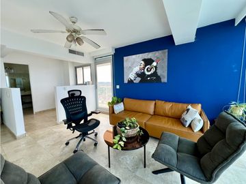 PENTHOUSE EN AVENIDA BALBOA - VENTA