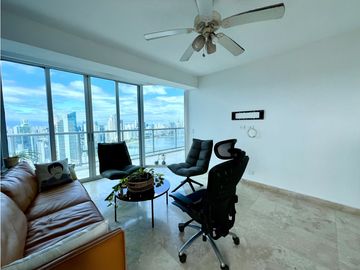 PENTHOUSE EN AVENIDA BALBOA - VENTA