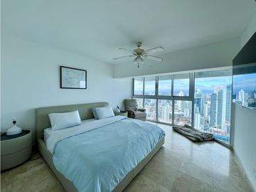PENTHOUSE EN AVENIDA BALBOA - VENTA