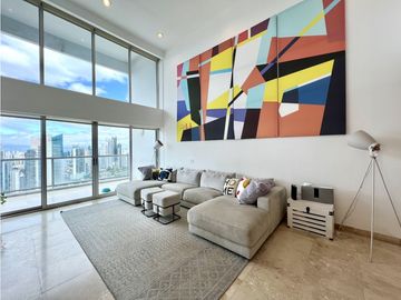 PENTHOUSE EN AVENIDA BALBOA - VENTA