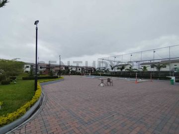 Venta Casa 4 Dorm. en Urb. Costalmar II, Vía a la Costa H.Cho
