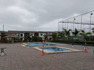 Venta Casa 4 Dorm. en Urb. Costalmar II, Vía a la Costa H.Cho
