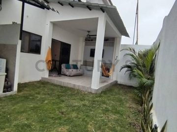 Venta Casa 4 Dorm. en Urb. Costalmar II, Vía a la Costa H.Cho
