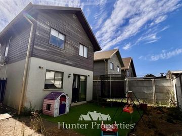 Casa en Venta en valles de country, 35 1/2 oriente con 21 norte aprox