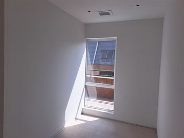 Oficina en Venta en Luis Carrara con las Hualtatas