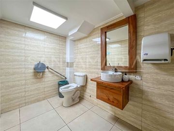 Oficina en Venta en Cochrane, Concepción