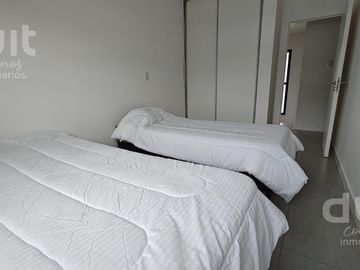 Duplex en Housing de Miradores, totalmente central!
