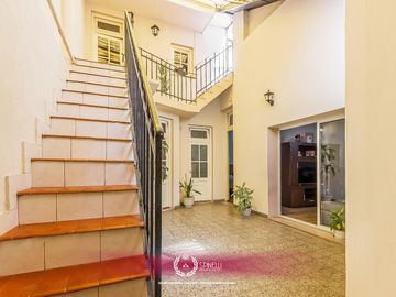 Venta casa en Boedo 5 ambientes 240M² construidos sobre terreno lote de 146M² USAB2 454M² vendibles