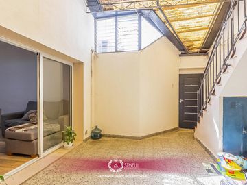 Venta casa en Boedo 5 ambientes 240M² construidos sobre terreno lote de 146M² USAB2 454M² vendibles