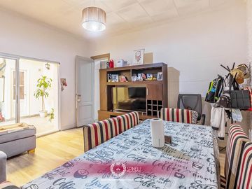 Venta casa en Boedo 5 ambientes 240M² construidos sobre terreno lote de 146M² USAB2 454M² vendibles