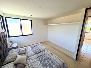¡Entrega Inmediata! Casa en Venta en Cholul al Norte de Mérida