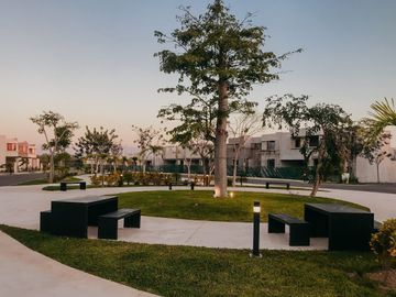 ¡Entrega Inmediata! Casa en Venta en Cholul al Norte de Mérida