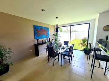 ¡Entrega Inmediata! Casa en Venta en Cholul al Norte de Mérida