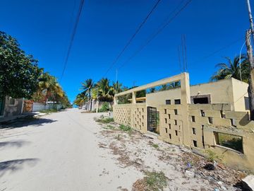 ¡PARA REMODELAR! Casa en Venta en Telchac Puerto Yucatán
