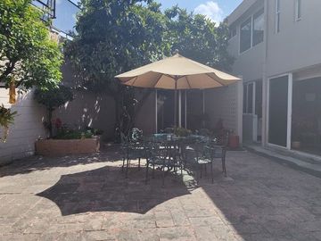 SE VENDE EXCELENTE CASA EN CERRADA EN TECAMACHALCO (V)