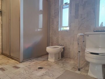 SE VENDE EXCELENTE CASA EN CERRADA EN TECAMACHALCO (V)