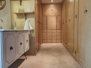 SE VENDE EXCELENTE CASA EN CERRADA EN TECAMACHALCO (V)