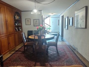 SE VENDE EXCELENTE CASA EN CERRADA EN TECAMACHALCO (V)