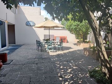 SE VENDE EXCELENTE CASA EN CERRADA EN TECAMACHALCO (V)