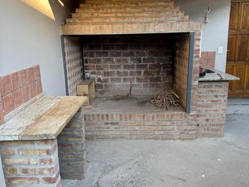 Casa en  Barrio Jardines del Rey Neuquén