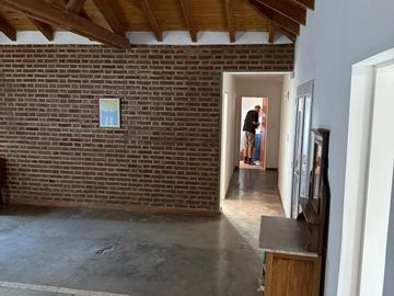 Casa en  Barrio Jardines del Rey Neuquén