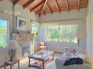 Casa en Cadaques Funes Hills