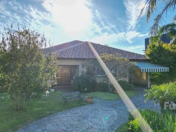 Casa en Cadaques Funes Hills