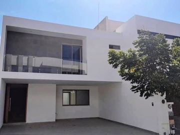 CASA EN VENTA EN SIERRA NOGAL LEÓN GUANAJUATO