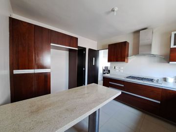 CASA EN VENTA BOSQUES DE LAS CUMBRES