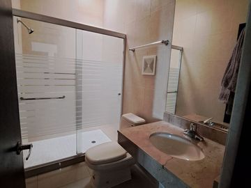 CASA EN VENTA BOSQUES DE LAS CUMBRES