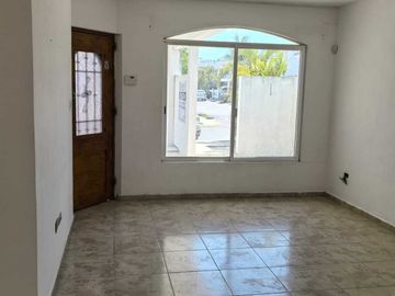 CASA EN VENTA EN PRIVADA EN CIUDAD DEL CARMEN