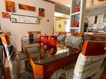 Se Vende Casa con Amplio Terreno de 150 m²