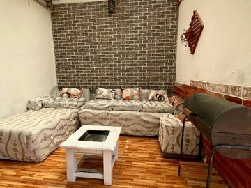 Se Vende Casa con Amplio Terreno de 150 m²