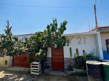 Se Vende Casa con Amplio Terreno de 150 m²