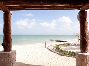 Casa de 3 recámaras en venta a 300 metros del mar de Chelem