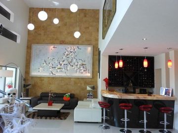 Fina residencia en Venta en exclusivo fracc.en Vista Hermosa