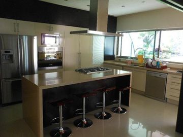 Fina residencia en Venta en exclusivo fracc.en Vista Hermosa