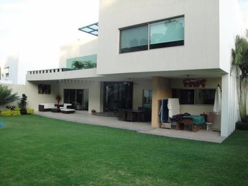 Fina residencia en Venta en exclusivo fracc.en Vista Hermosa
